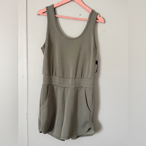 RD Style Khaki Sleeveless Romper - Picture 3 of 8
